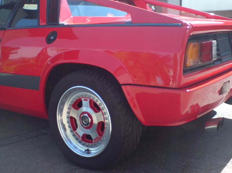 1. Kassler Lancia Beta Auto- und Teile-Flohmarkt